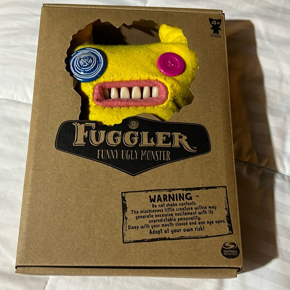 Fuggler medium plush